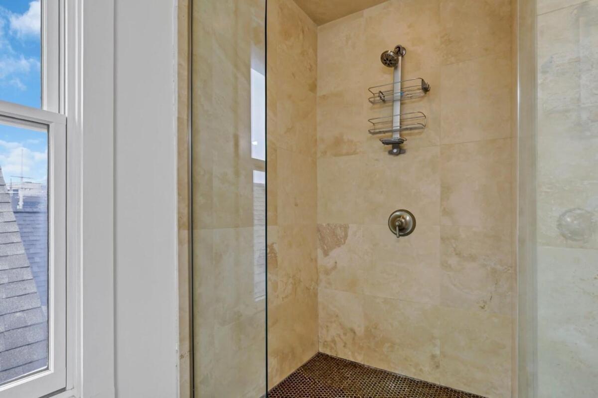 Вилла Housepitality - The Columbus Game House - 2 Br Экстерьер фото